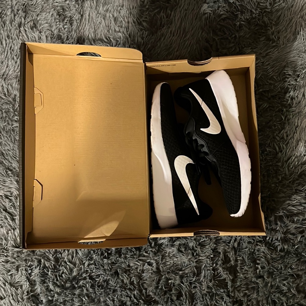•Nike shoes